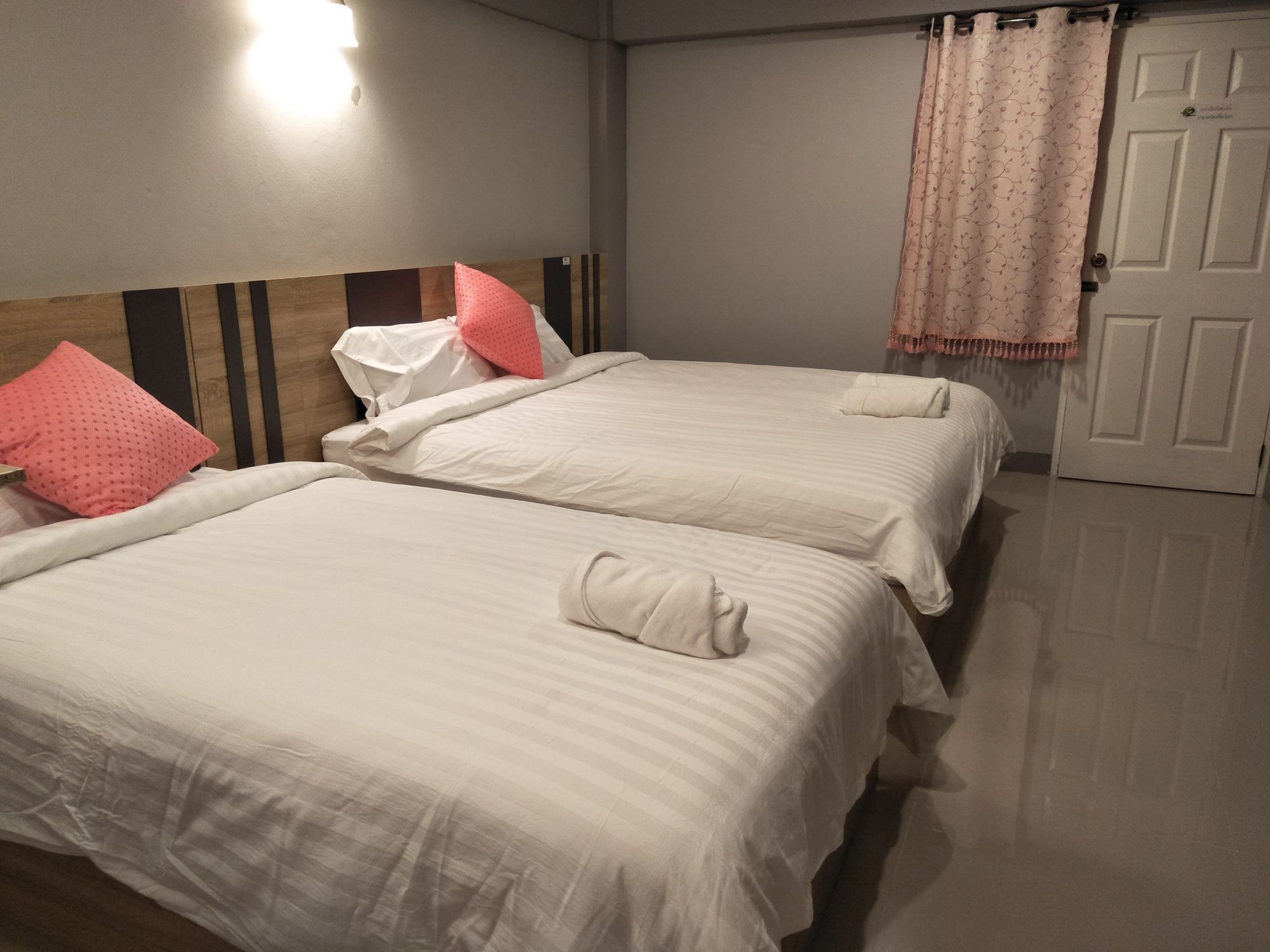 Rinrada Place Hotel Ubon Ratchathani Eksteriør bilde